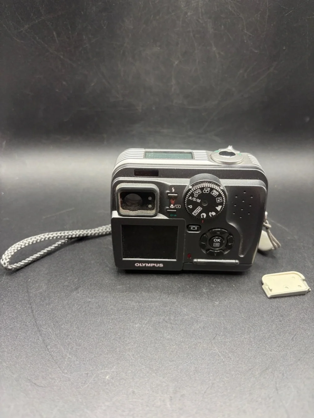 Olympus Camedia D-40 Zoom Vintage Digital Camera Photography Silver Tn Untested
